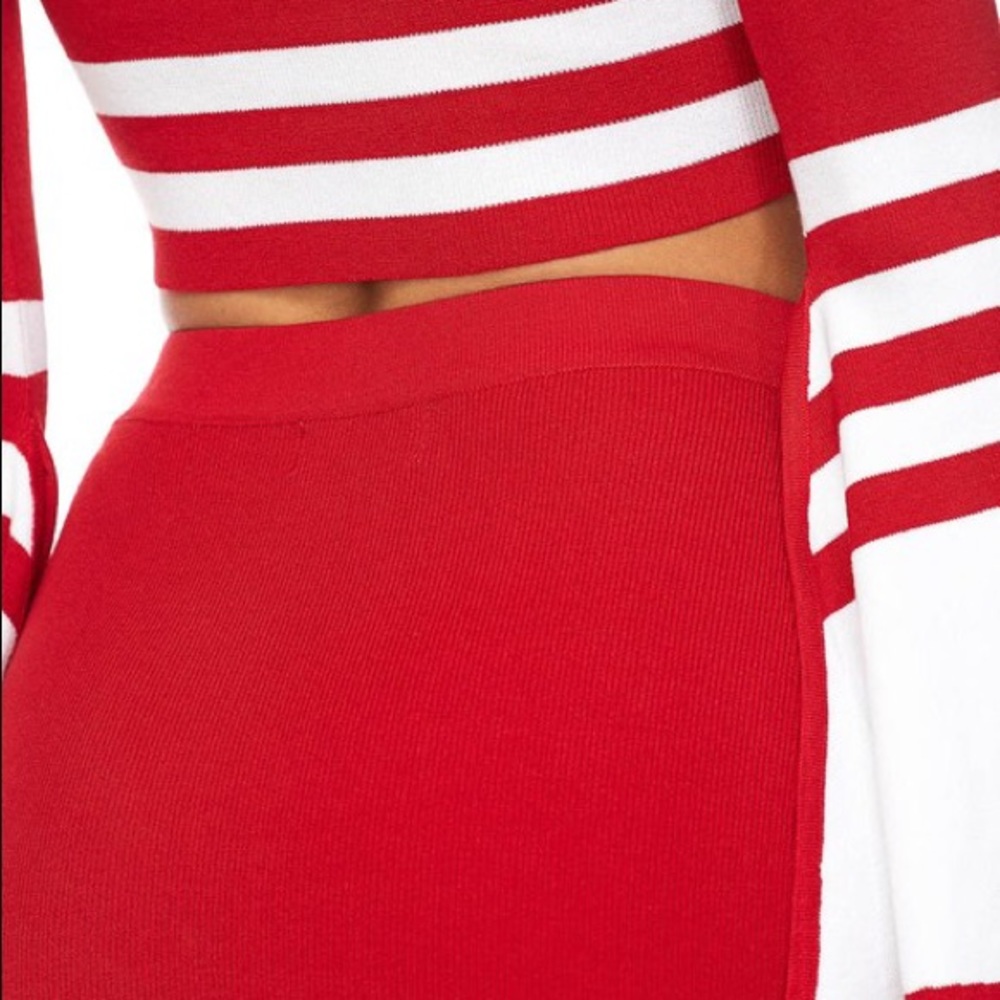 2 piece crop and skirt - Picture 3 of 3